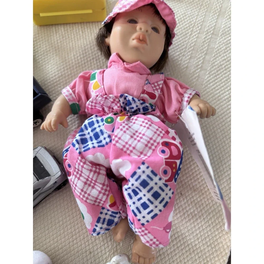 vintage toy collectors here‎ is a lot that has a little bit of everything 3475